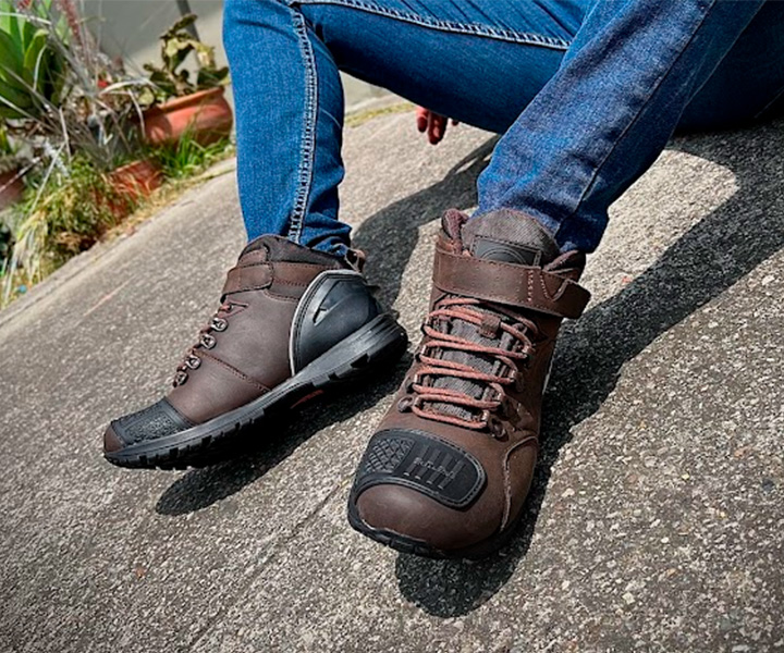 Bota motero munster para hombre color café ref. Ch382 - 269